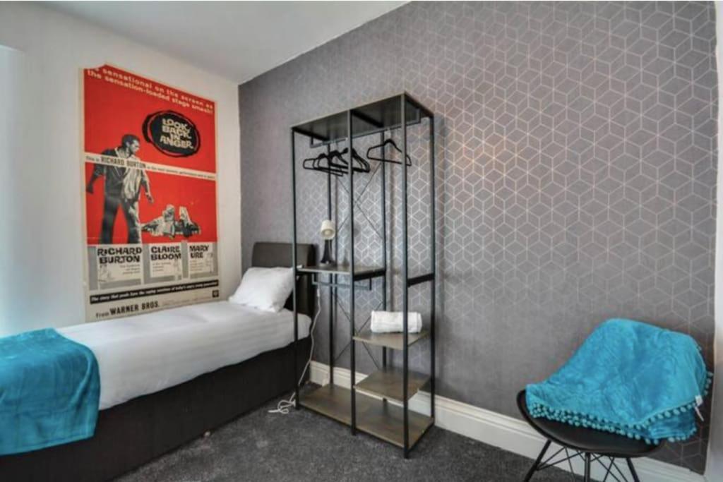 Antonio Str Liverpool 6 Beds Exterior foto